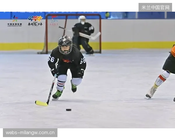 全国3-on-3青少年冰球公开赛：冰上激情与梦想的碰撞——让青春在冰场上燃烧！